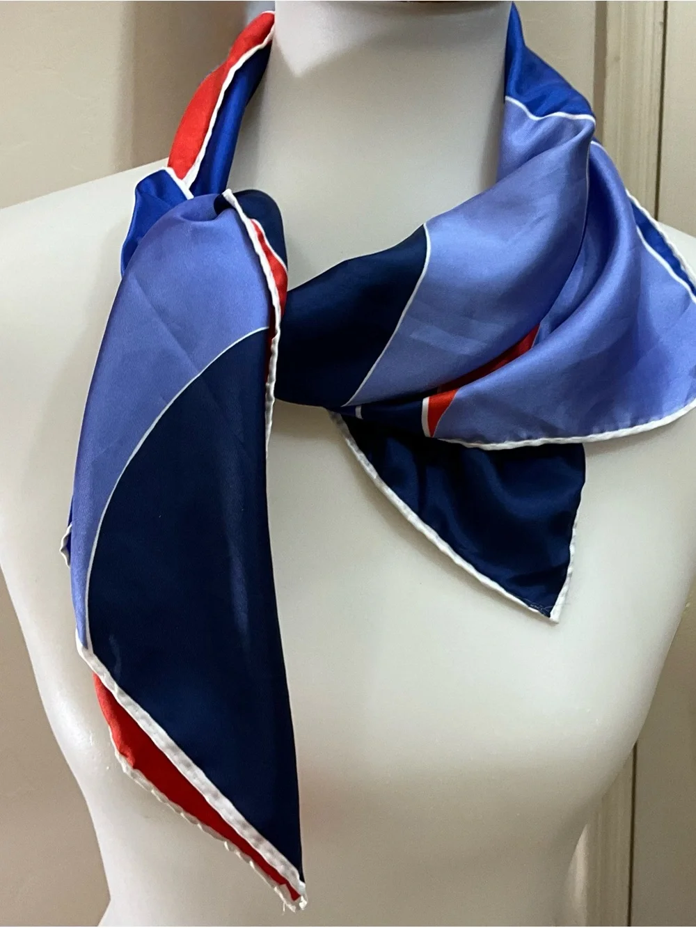 Vintage Geretek Corp Abstract Groovy Geometric Scarf 26.5”